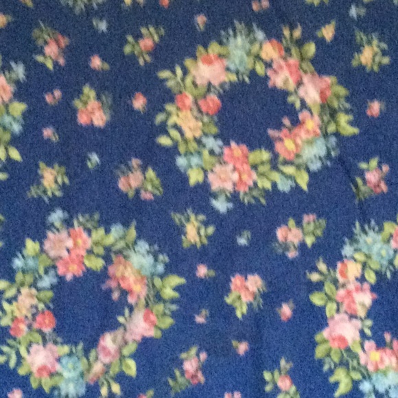 Blue shirt - Picture 3 of 3